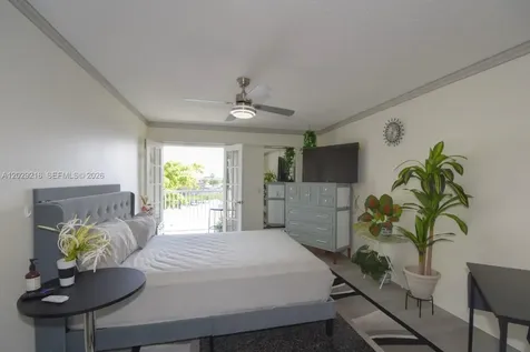 1401 SW 134th Way Pembroke Pines FL 33027