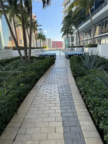 60 SW 13th Street Miami FL 33130