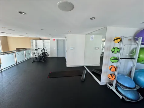 60 SW 13th Street Miami FL 33130