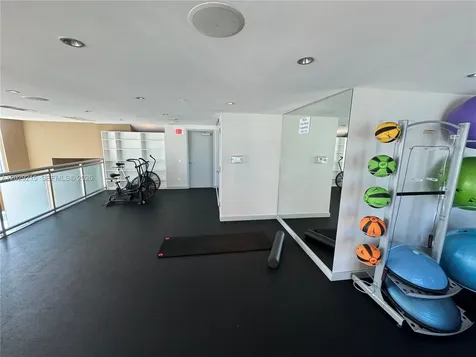 60 SW 13th Street Miami FL 33130