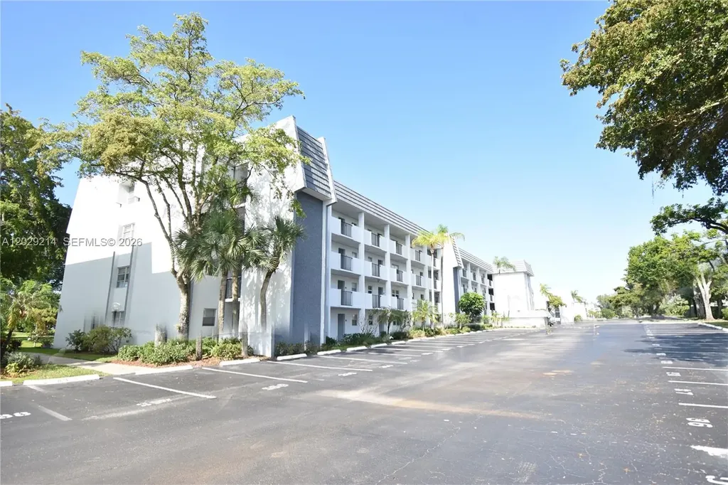 6080 NW 44th Street Lauderhill FL 33319