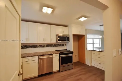 6080 NW 44th Street Lauderhill FL 33319