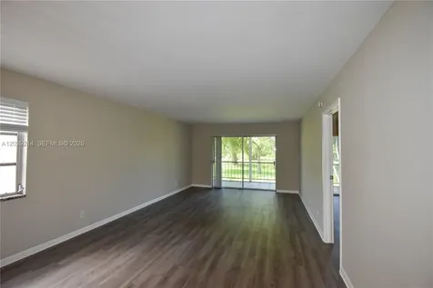 6080 NW 44th Street Lauderhill FL 33319