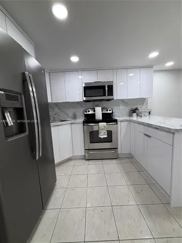 5575 W 26th Court Hialeah FL 33016