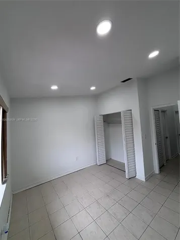 5575 W 26th Court Hialeah FL 33016