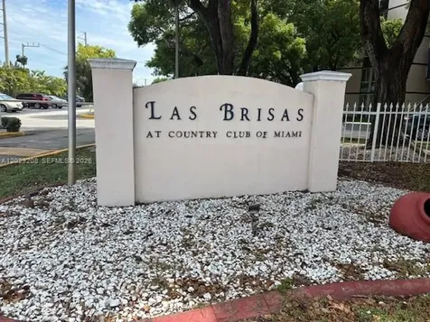 7075 NW 186th Street Hialeah FL 33015