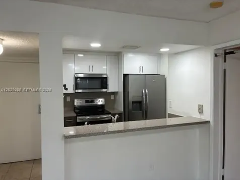 7075 NW 186th Street Hialeah FL 33015