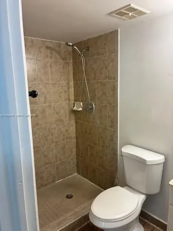 7075 NW 186th Street Hialeah FL 33015