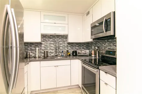 2500 NE 135th Street North Miami FL 33181