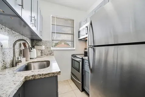 301 SW 10th Avenue Miami FL 33130