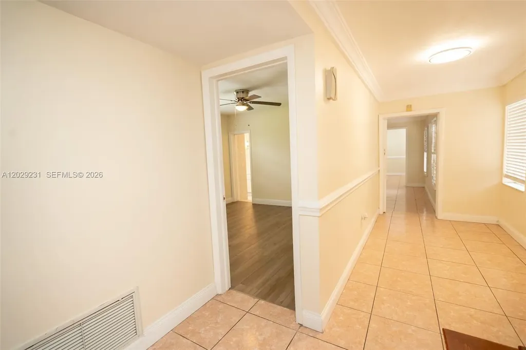 5613 Pierce Street Hollywood FL 33021