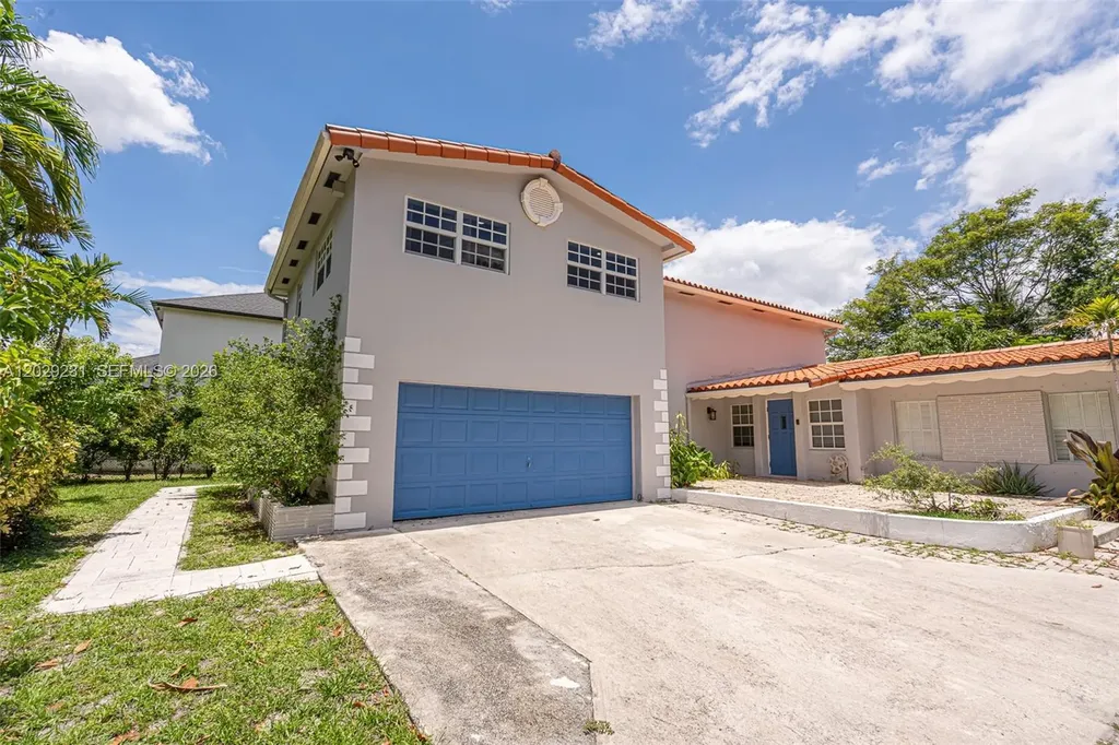 5613 Pierce Street Hollywood FL 33021