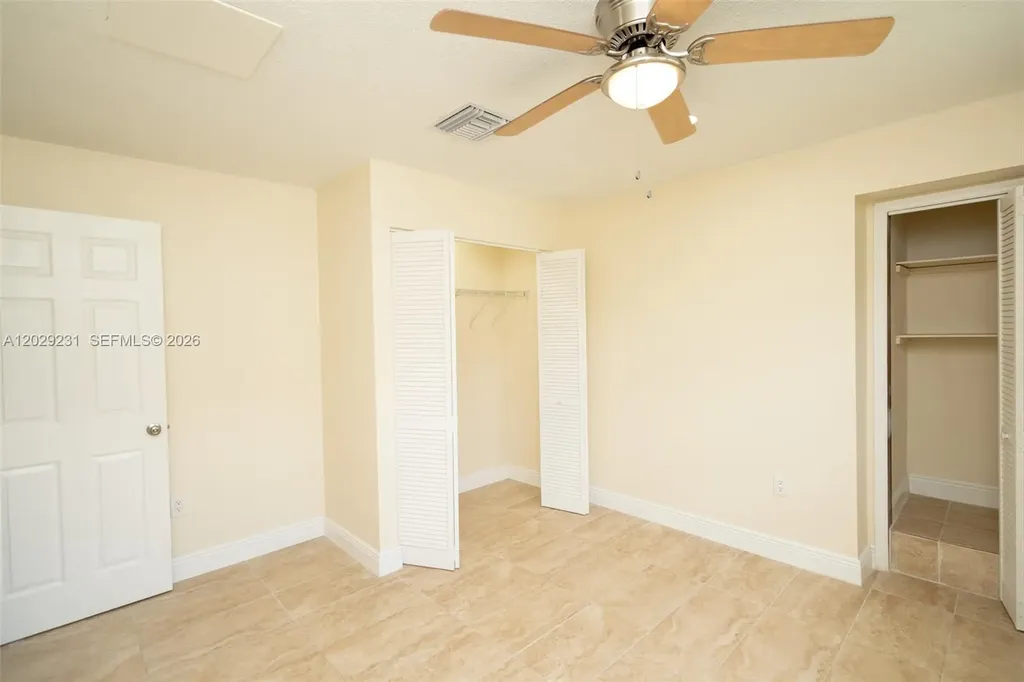 5613 Pierce Street Hollywood FL 33021