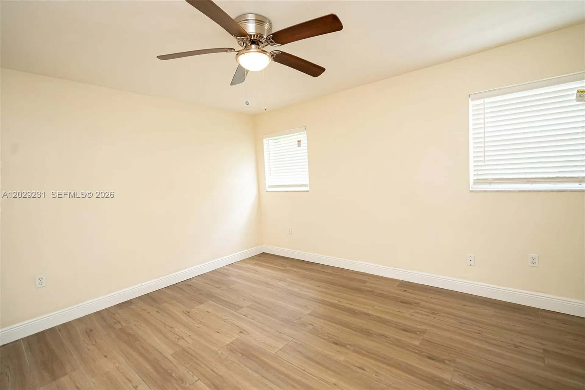 5613 Pierce Street Hollywood FL 33021