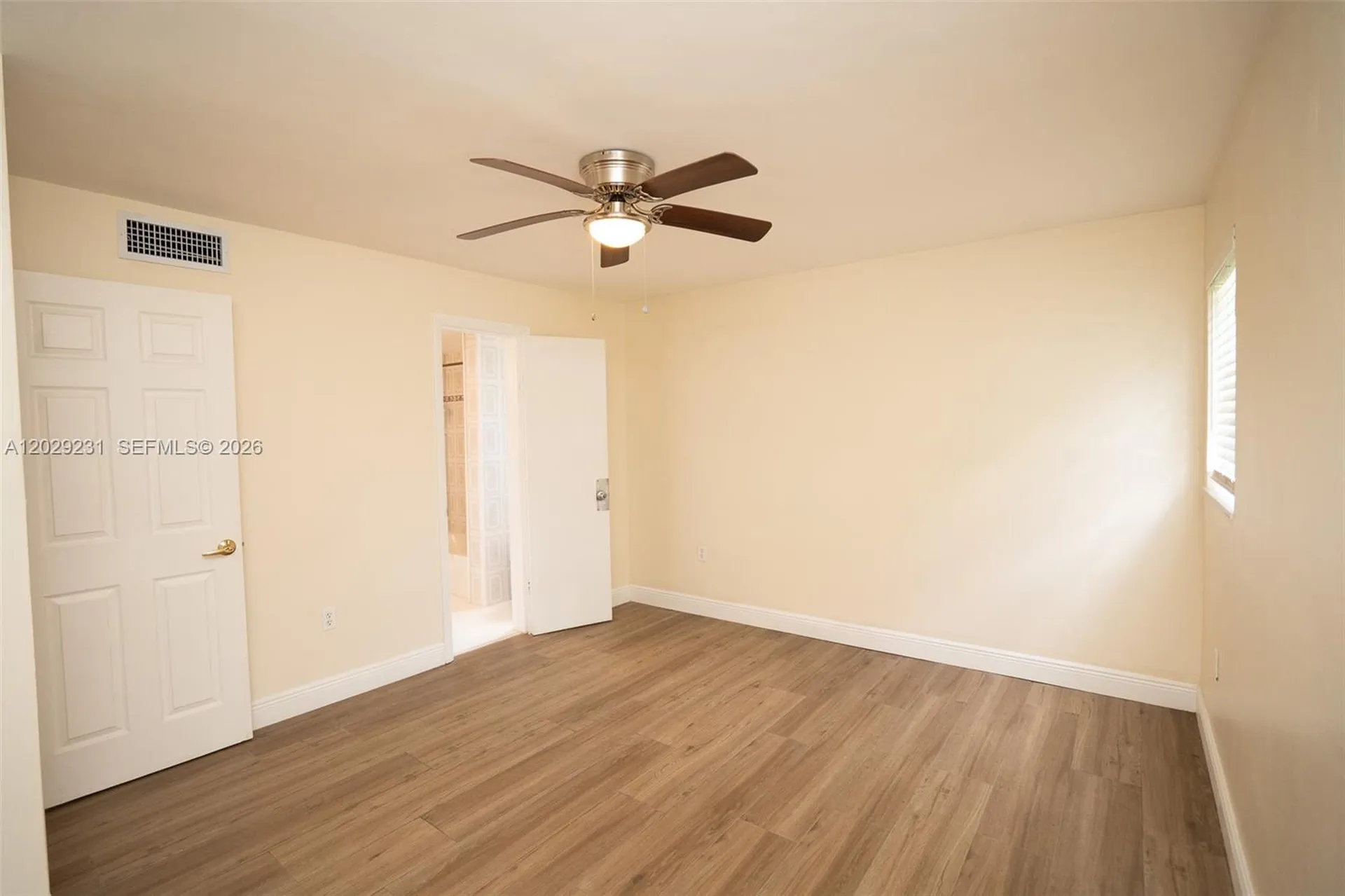 5613 Pierce Street Hollywood FL 33021