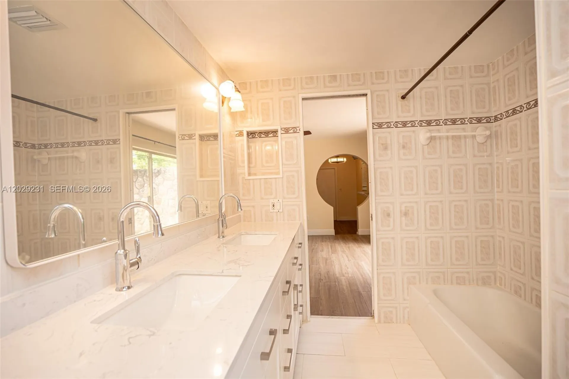 5613 Pierce Street Hollywood FL 33021