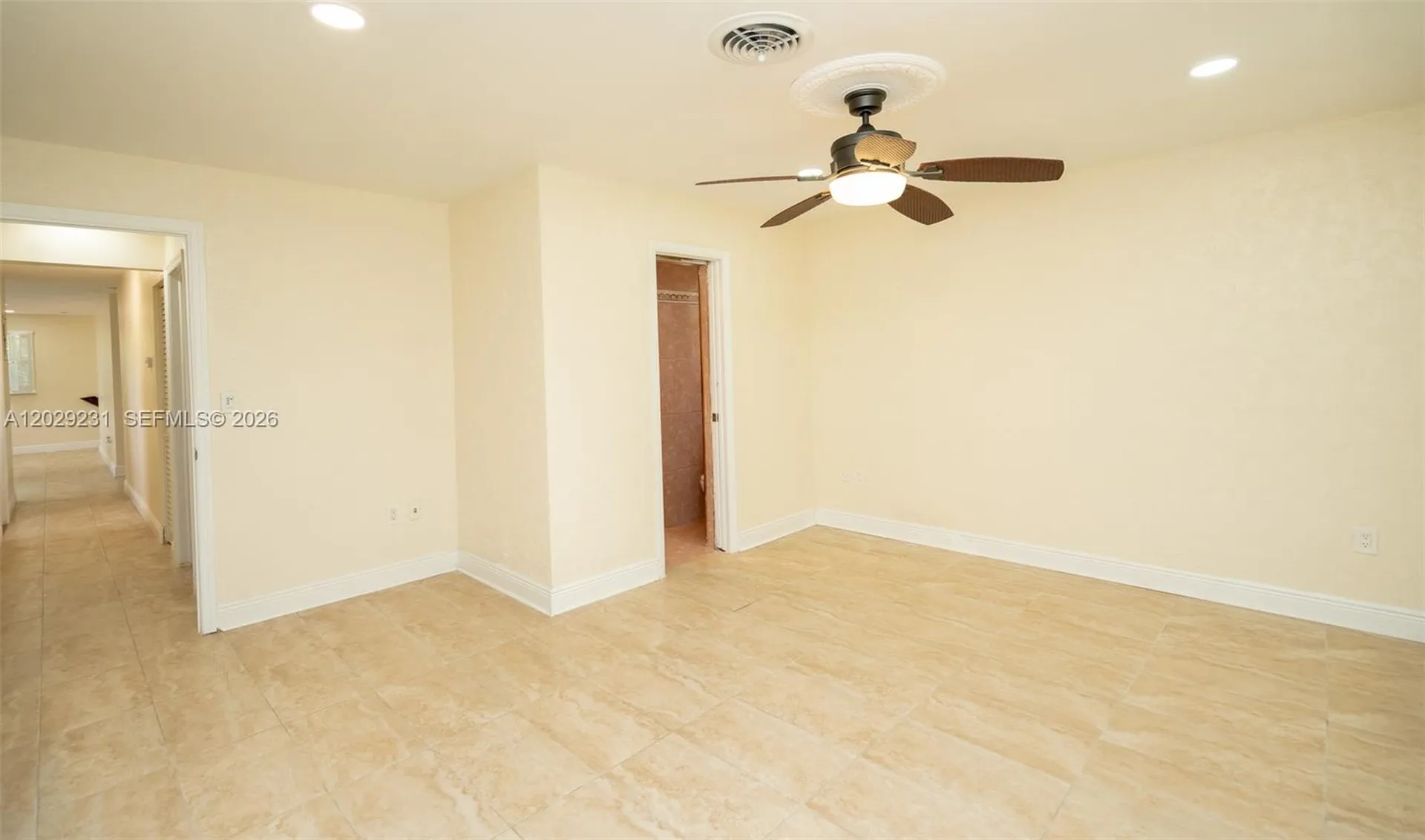 5613 Pierce Street Hollywood FL 33021