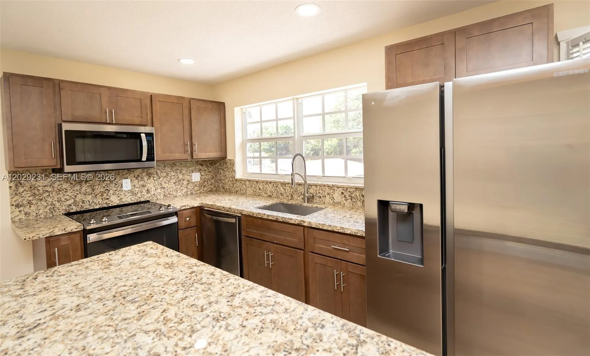 5613 Pierce Street Hollywood FL 33021