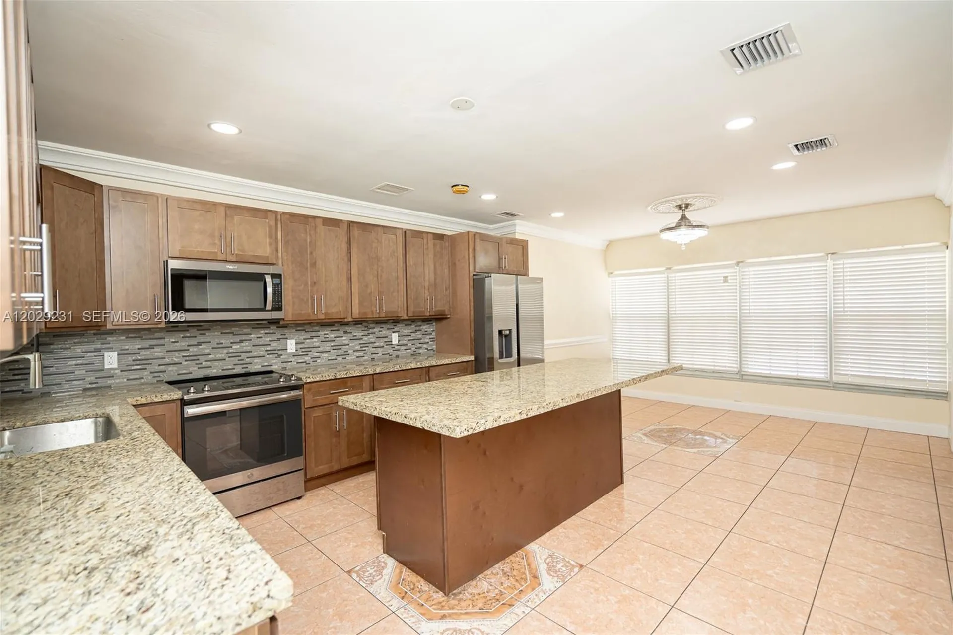 5613 Pierce Street Hollywood FL 33021