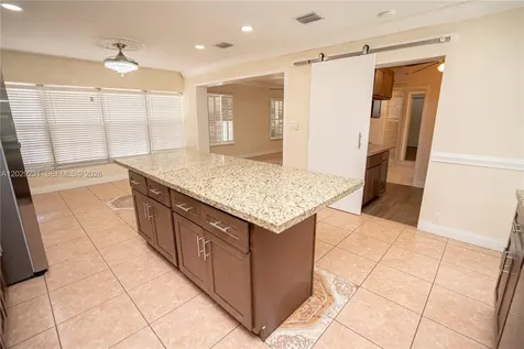 5613 Pierce Street Hollywood FL 33021