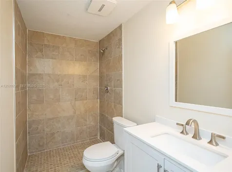 5613 Pierce Street Hollywood FL 33021