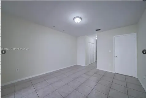 15182 E Loch Isle Drive E Miami Lakes FL 33014