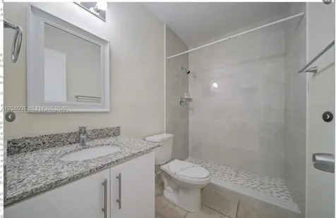 15182 E Loch Isle Drive E Miami Lakes FL 33014