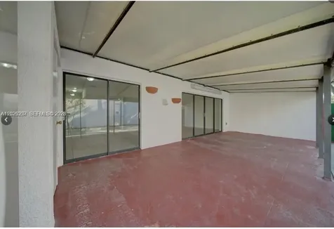 15182 E Loch Isle Drive E Miami Lakes FL 33014