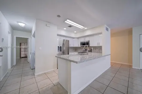 15182 E Loch Isle Drive E Miami Lakes FL 33014
