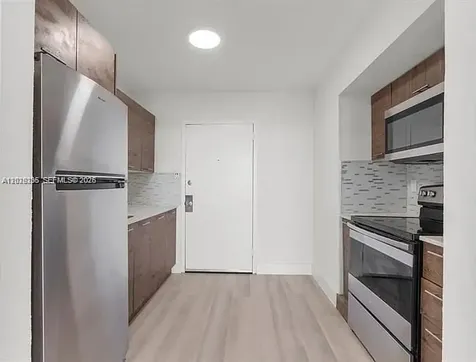 2000 NE 135th Street North Miami FL 33181