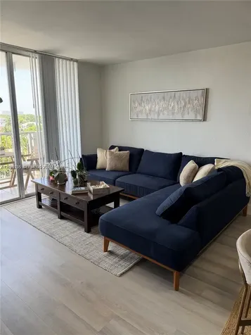 2000 NE 135th Street North Miami FL 33181