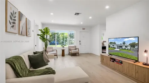 1116 N 31st Avenue Hollywood FL 33021