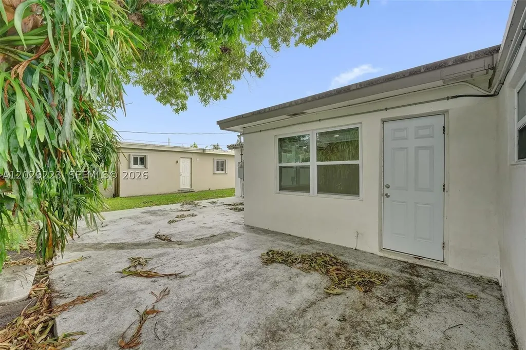 1423 Garfield Street Hollywood FL 33020