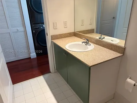 60 NW 37th Avenue Miami FL 33125