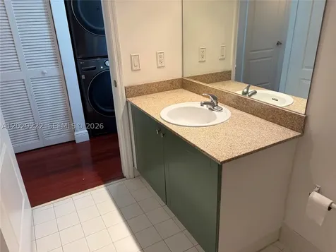 60 NW 37th Avenue Miami FL 33125