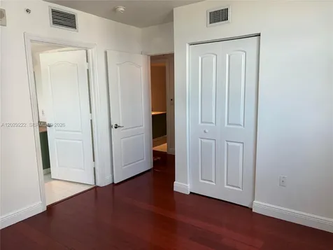 60 NW 37th Avenue Miami FL 33125