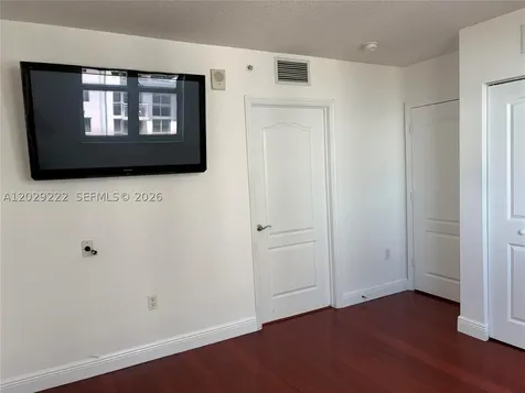60 NW 37th Avenue Miami FL 33125