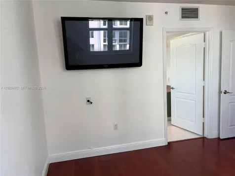 60 NW 37th Avenue Miami FL 33125