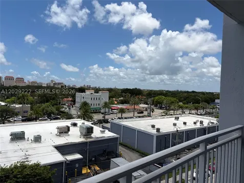 60 NW 37th Avenue Miami FL 33125