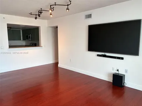 60 NW 37th Avenue Miami FL 33125