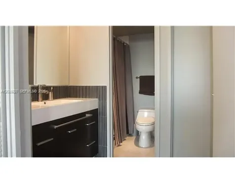 5700 Collins Avenue Miami Beach FL 33140