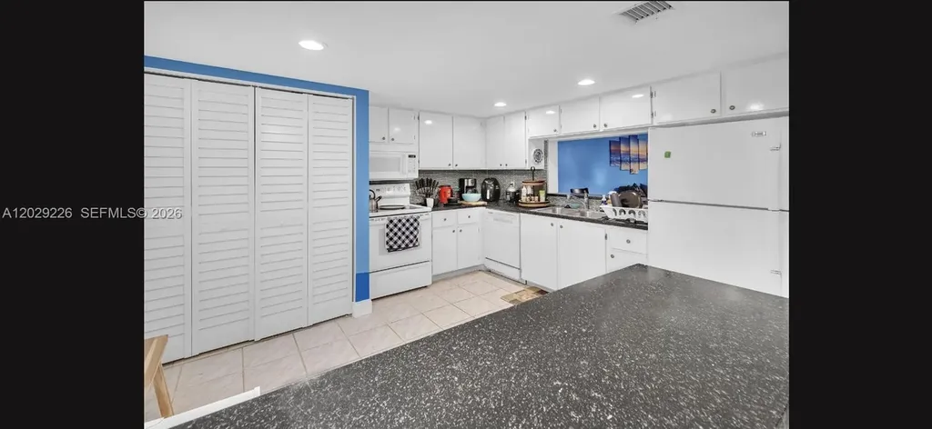 9427 NW 42nd Street Sunrise FL 33351