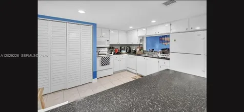 9427 NW 42nd Street Sunrise FL 33351
