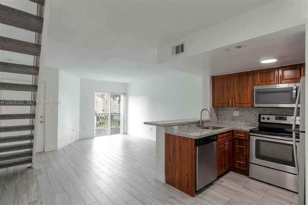 8580 NW 6th Lane Miami FL 33126