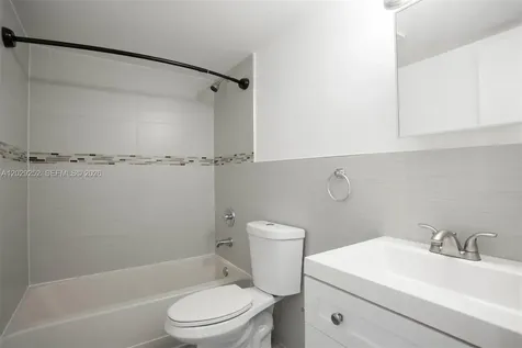 8580 NW 6th Lane Miami FL 33126
