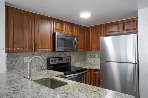 8580 NW 6th Lane Miami FL 33126