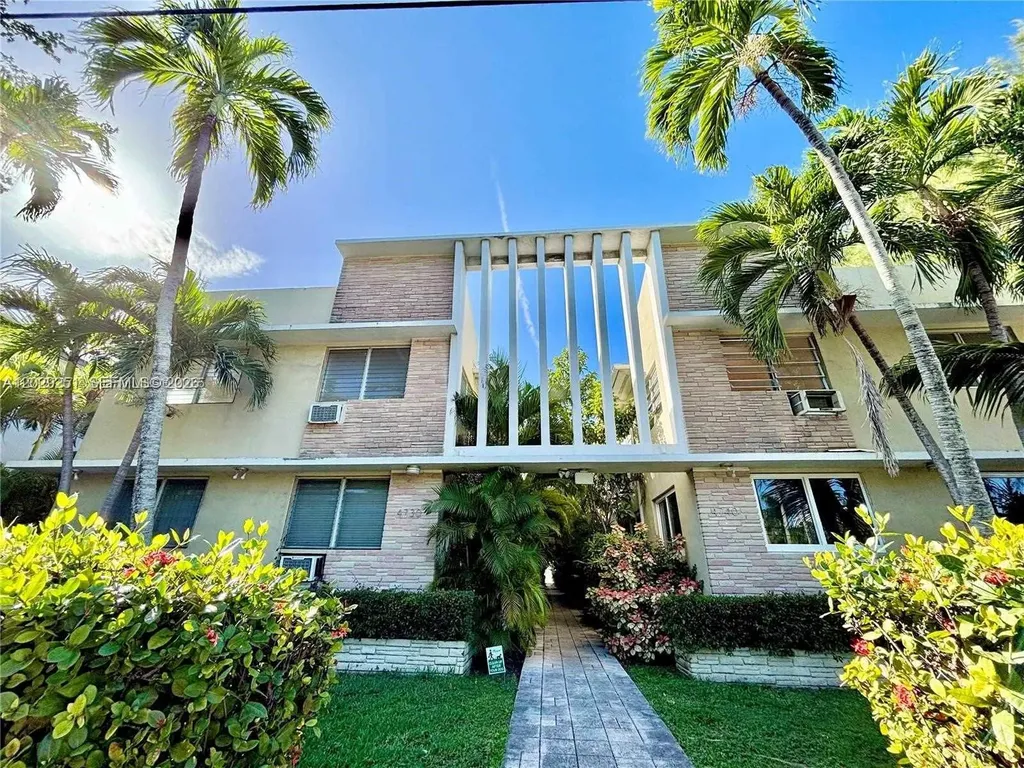 4730 Pine Tree Drive Miami Beach FL 33140