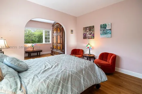 732 Majorca Avenue Coral Gables FL 33134