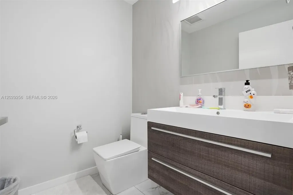 1417 NE 17th Street Fort Lauderdale FL 33305