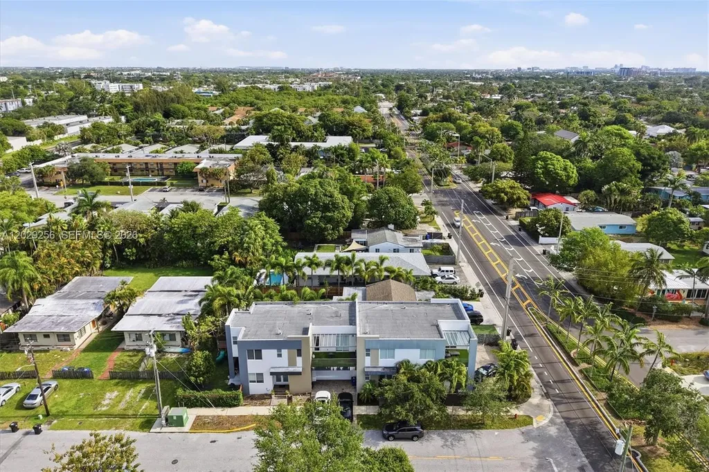 1417 NE 17th Street Fort Lauderdale FL 33305